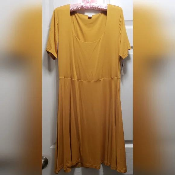 slim fit dress slacks NW Flow: Sparkle Gold – Daniella Faye main image 0